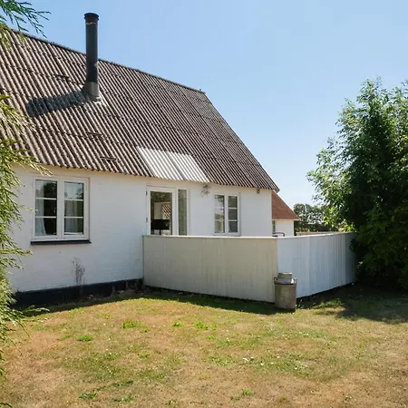 Gorgeous In Aakirkeby With Sauna Casa vacanze *