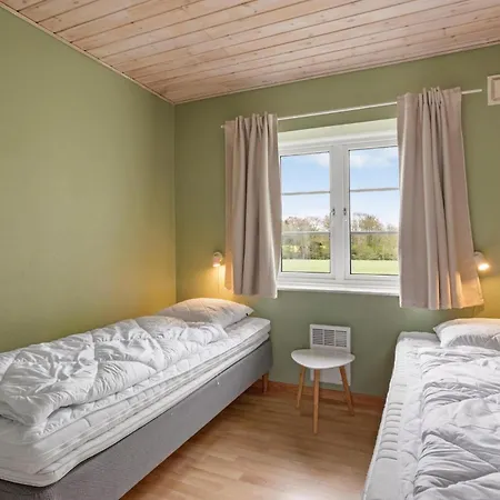 Gorgeous In Aakirkeby With Sauna Nyaraló Åkirkeby