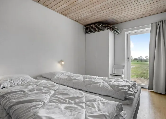 Casa vacanze Gorgeous In Aakirkeby With Sauna *