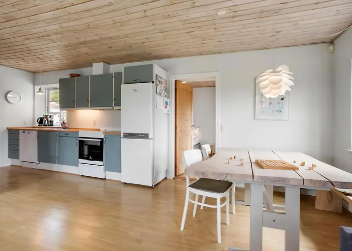 Gorgeous In Aakirkeby With Sauna